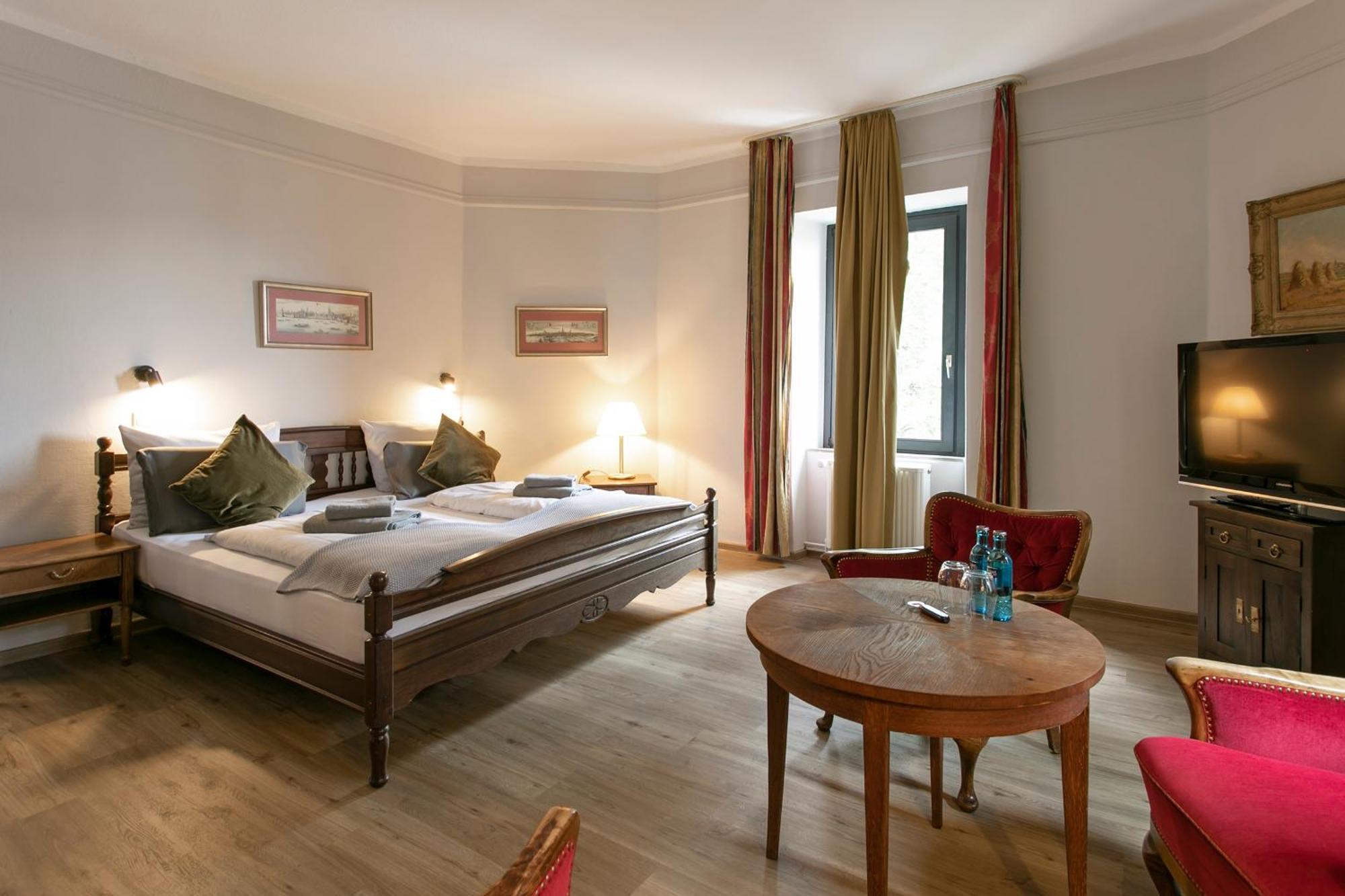 Schlosshotel Braunfels & Himmelreich エクステリア 写真